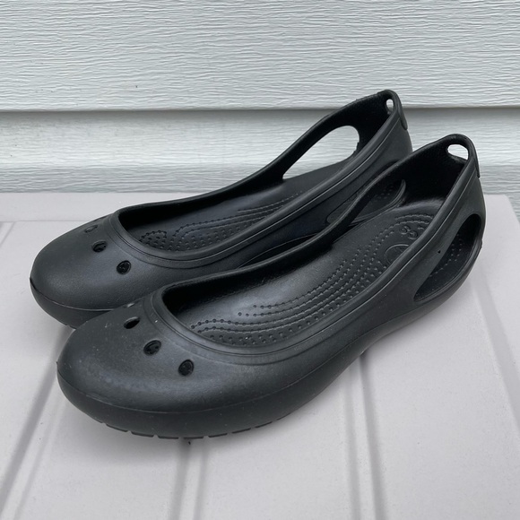 CROCS Kadee Ballet Flats Black Slip On Shoes Cutout Detaild Size 7 Women’s - Picture 1 of 9